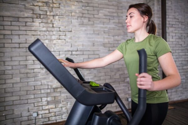 E876 ELLIPTICAL - Image 7