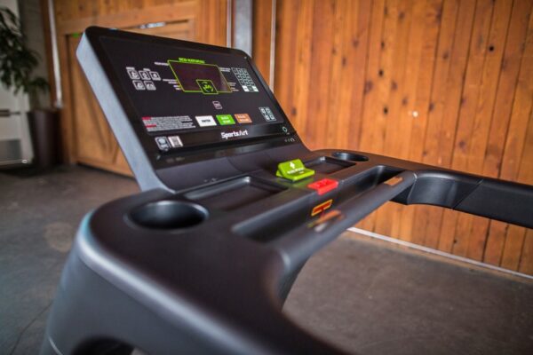 N685 Verde Treadmill - Image 7