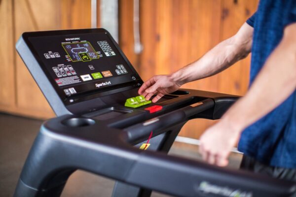 T676 Treadmill - Image 9