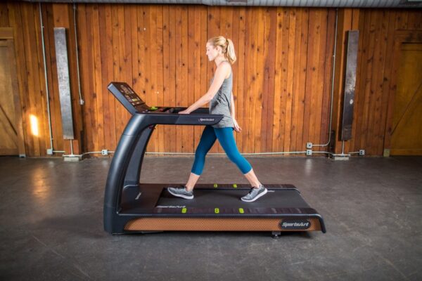 T676 Treadmill - Image 6