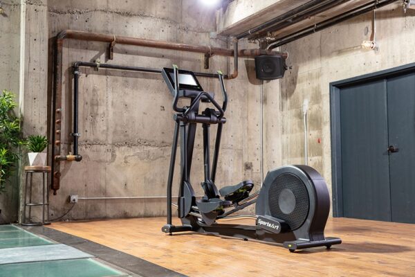 E874 ELITE ELLIPTICAL - Image 2