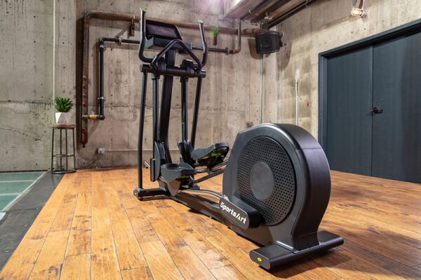 E874 ELITE ELLIPTICAL - Image 3