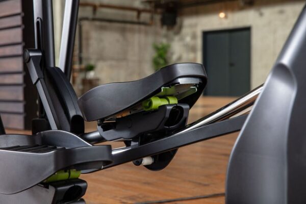 SportsArt G874 Elliptical - Image 10