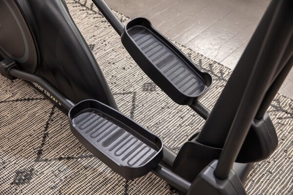 SportsArt E80C Elliptical - Image 10