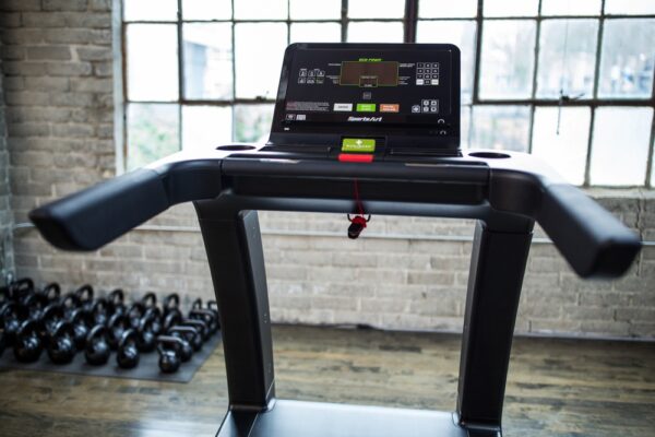 SportsArt G690 Verde Treadmill - Image 11