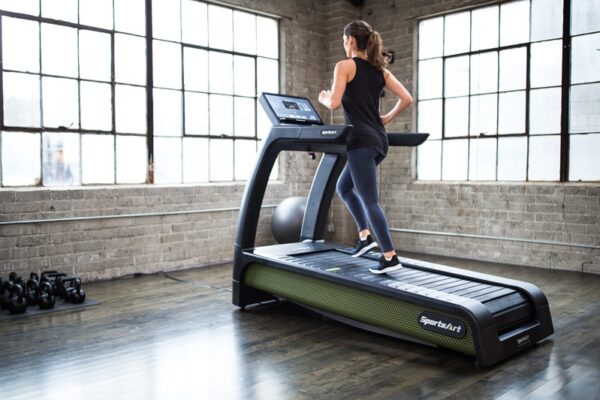 SportsArt G690 Verde Treadmill - Image 3