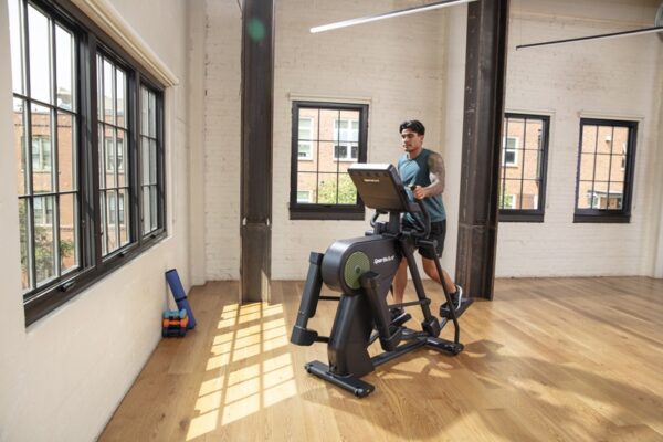 SportsArt G866 Front-Drive Elliptical - Image 4