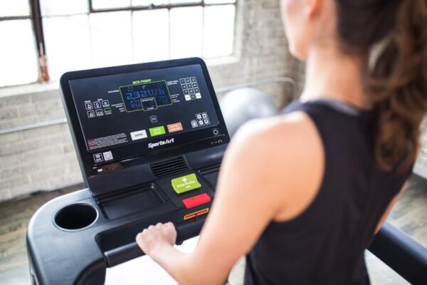 SportsArt G690 Verde Treadmill - Image 5