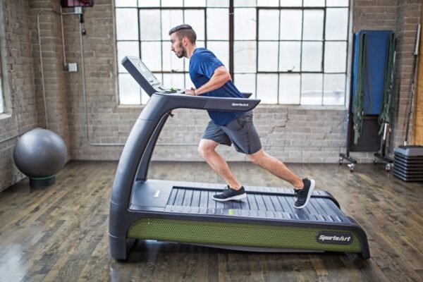 SportsArt G690 Verde Treadmill - Image 8