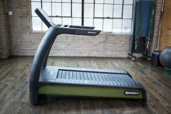 SportsArt G690 Verde Treadmill - Image 9